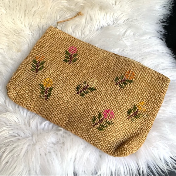 n a t u r a l :: Vintage Organic Large Boho Floral Burlap Straw Clutch - Picture 9 of 9